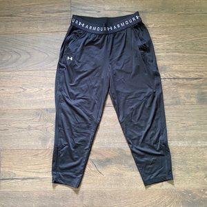 Women’s Under Armour Loose Fitting Workout…